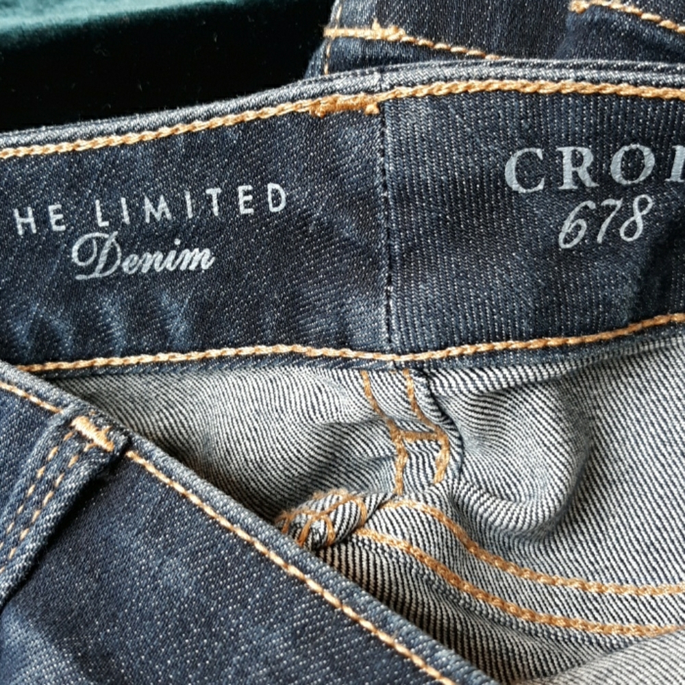 The limited denim crop 678 size 4 jeans